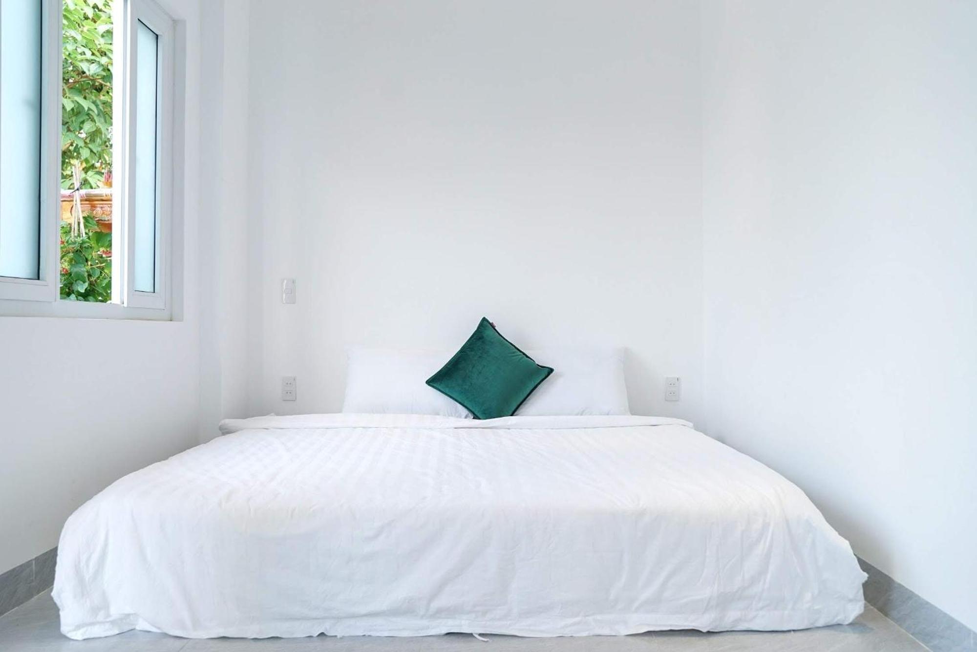 Local White House - Ecofriendly Homestay Da Nang Buitenkant foto