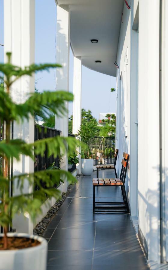 Local White House - Ecofriendly Homestay Da Nang Buitenkant foto